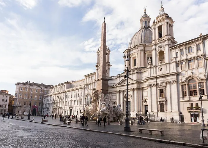Casa Degli Spagoli Navona Square Rome